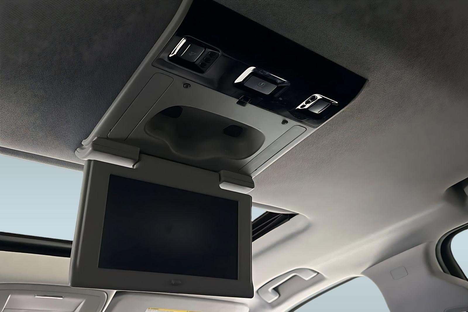 Used 2016 Chevrolet Tahoe LT image 34