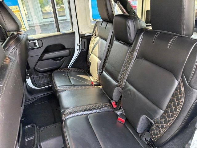 Used 2021 Jeep Wrangler Unlimited Sahara AWD/4WD image 31