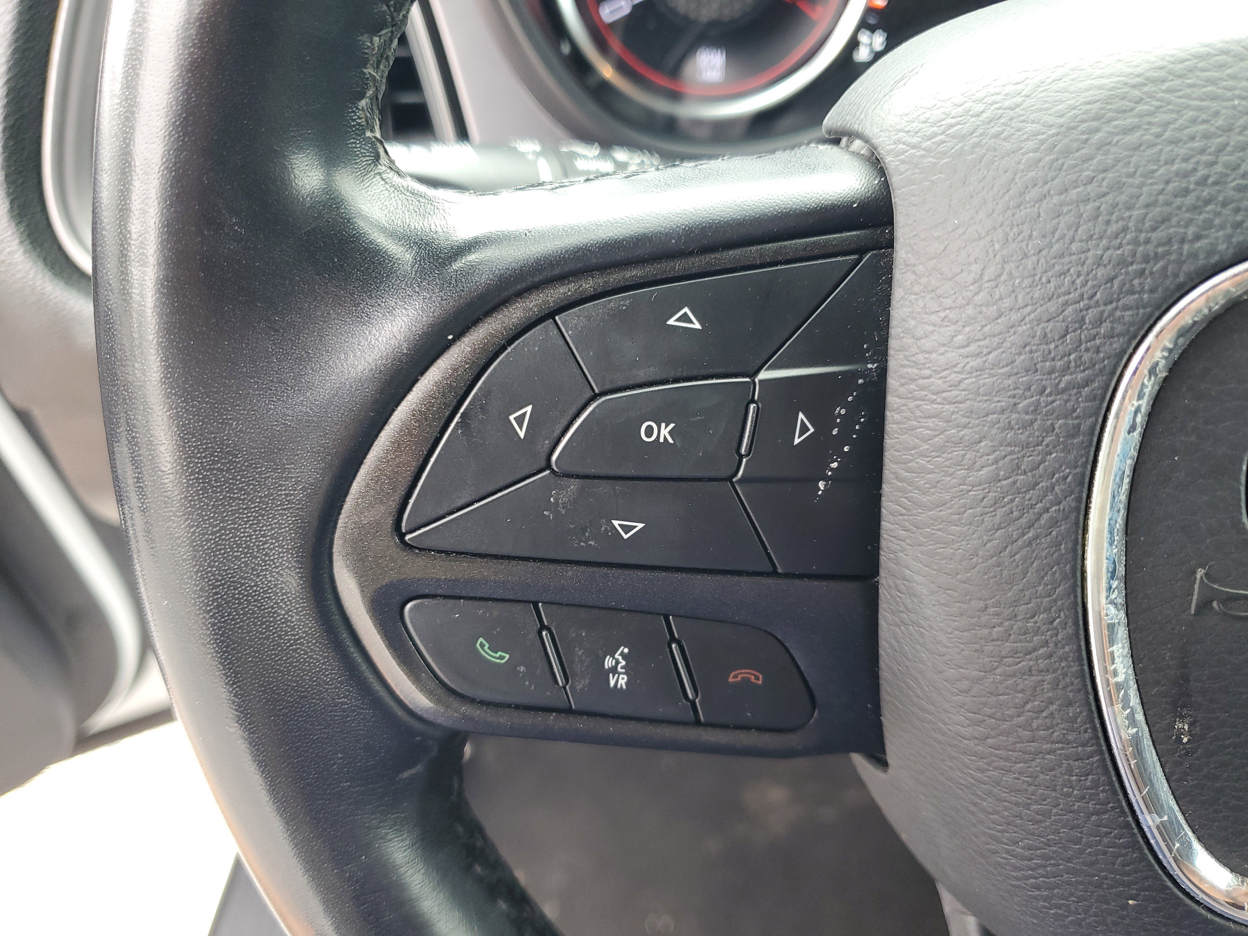 Used 2023 Dodge Challenger SXT image 17