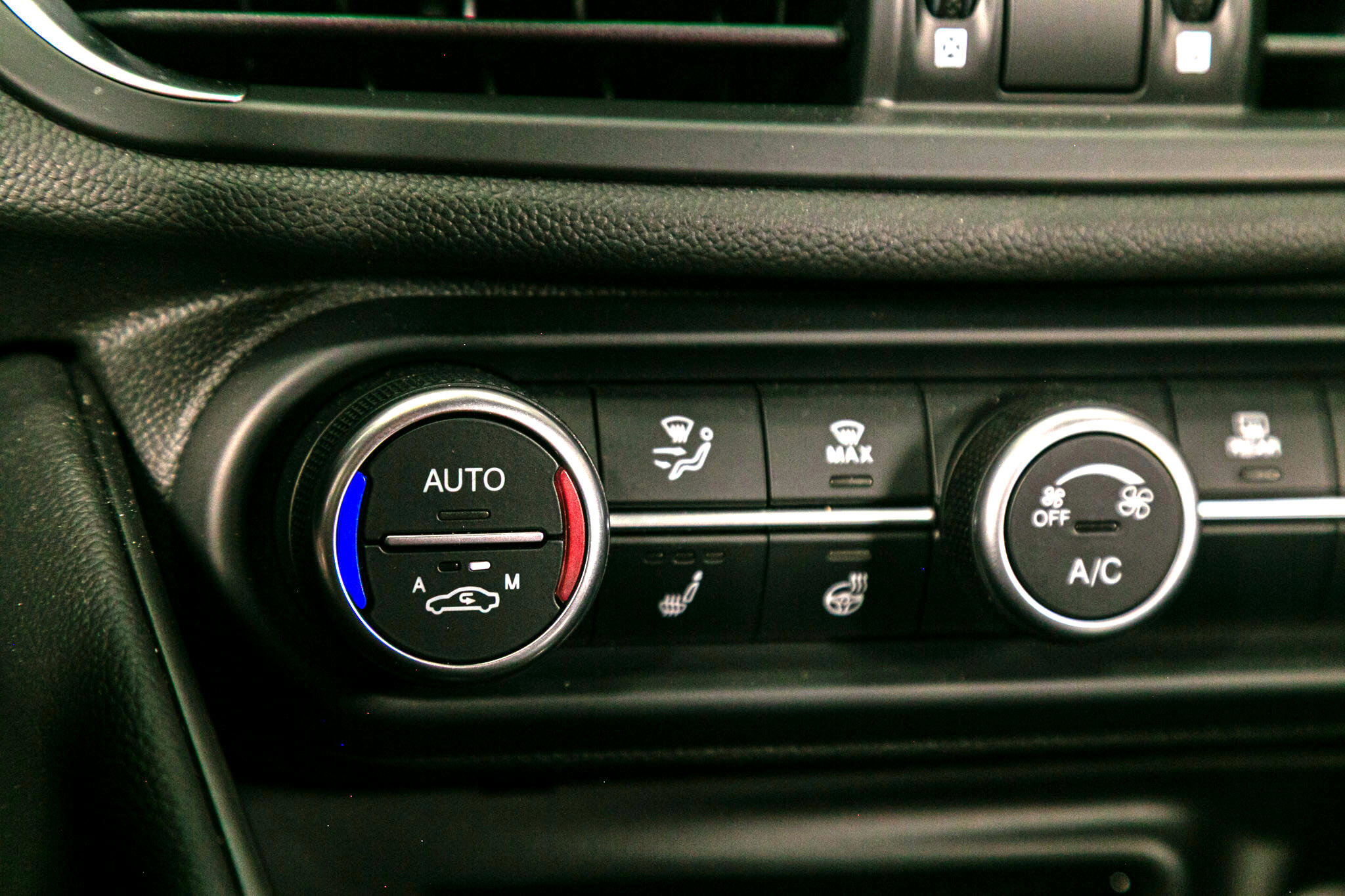 Used 2024 Alfa Romeo Giulia Quadrifoglio image 55