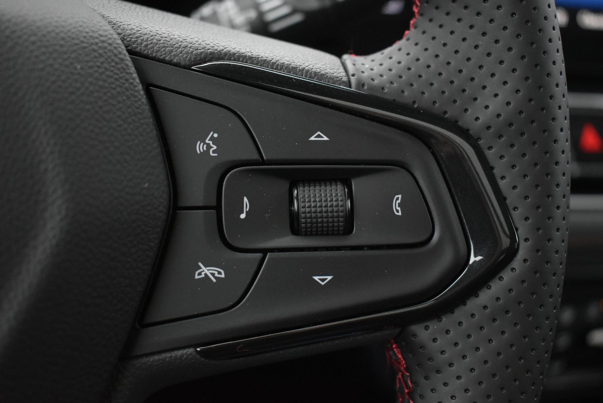 New 2026 Chevrolet TrailBlazer RS w/ Convenience Package image 19