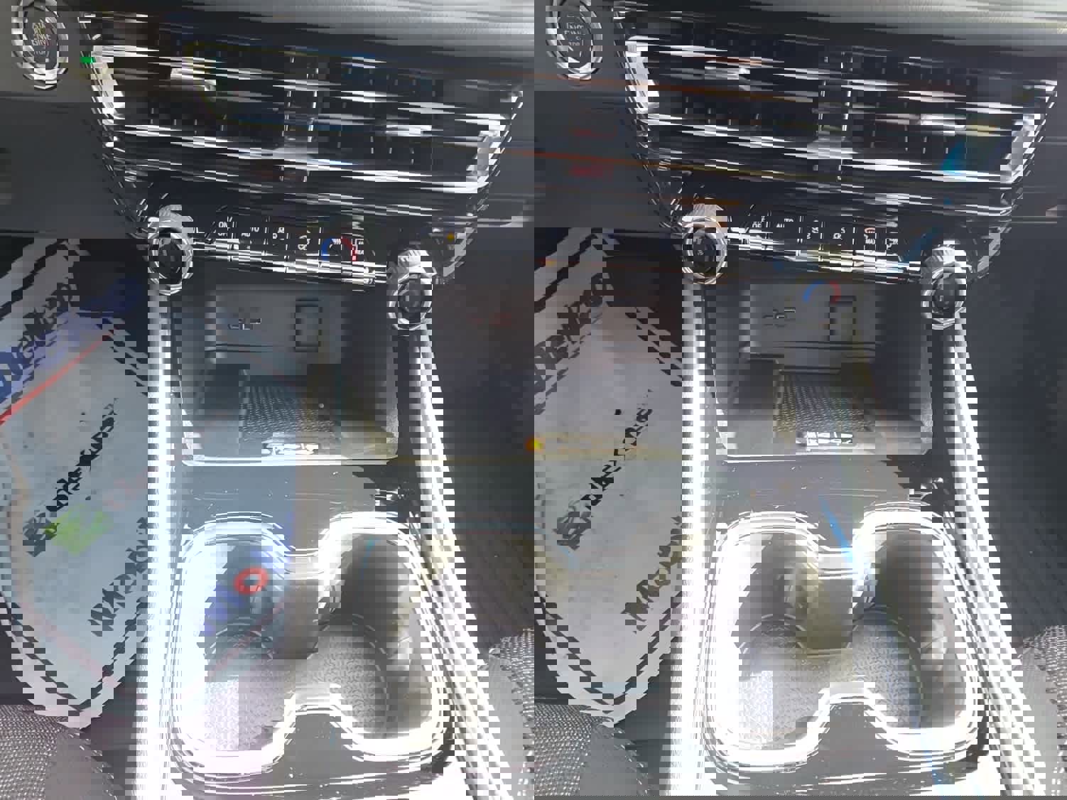 Used 2025 Chevrolet Traverse LT w/ Driver Confidence Package image 11