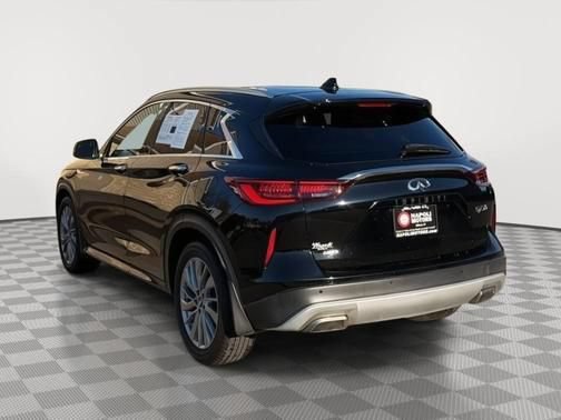Used 2023 INFINITI QX50 Luxe AWD/4WD image 5