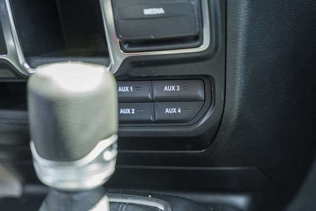 Used 2022 Jeep Wrangler Unlimited Sport AWD/4WD image 32