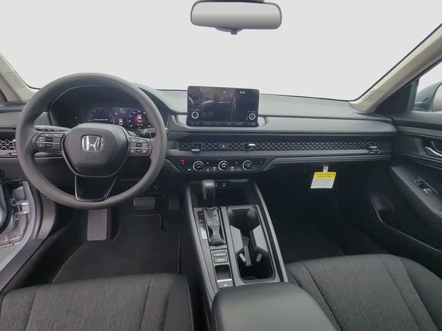 Used 2025 Honda Accord SE image 13