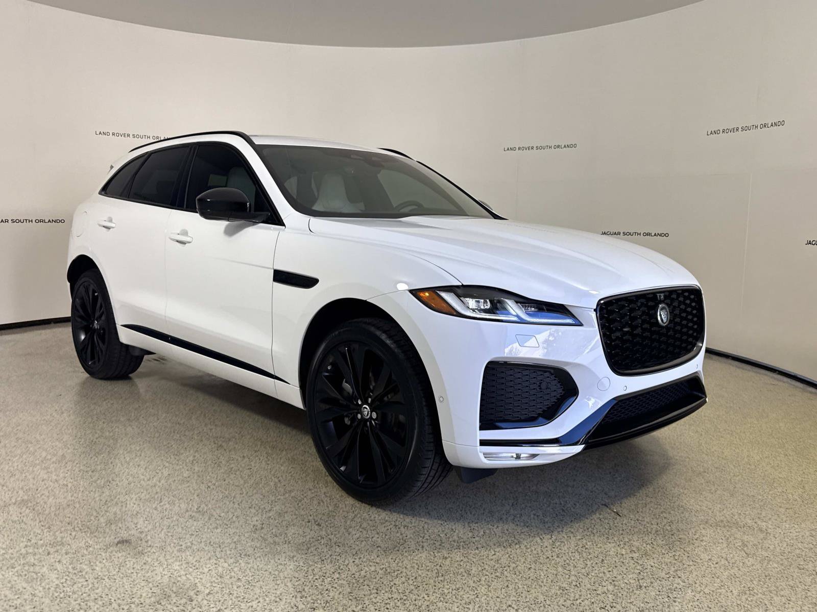 New 2026 Jaguar F-PACE R-Dynamic S AWD/4WD image 7