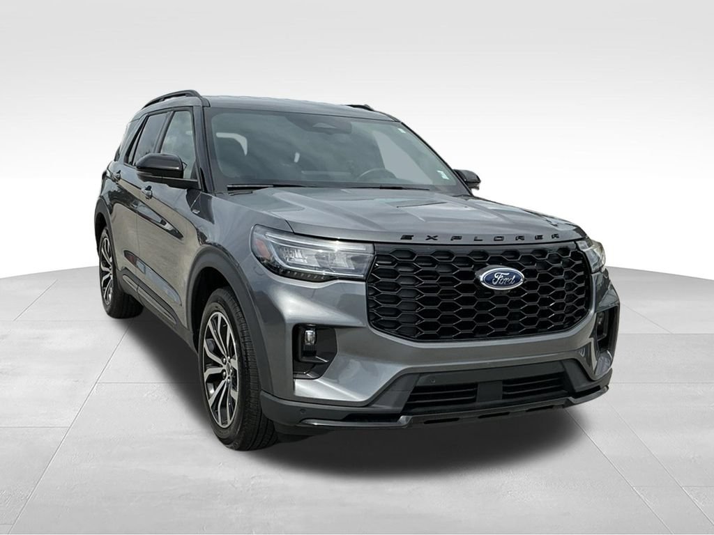 Used 2025 Ford Explorer ST-Line w/ Premium Package RWD image 14