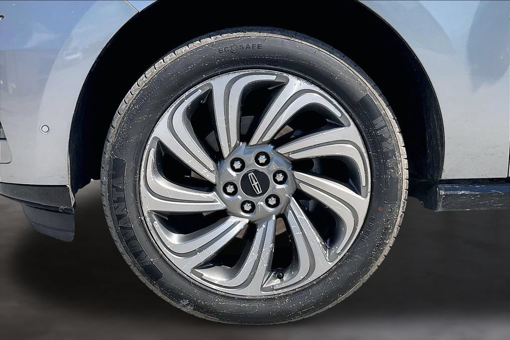 Used 2023 Lincoln Navigator 2WD image 31
