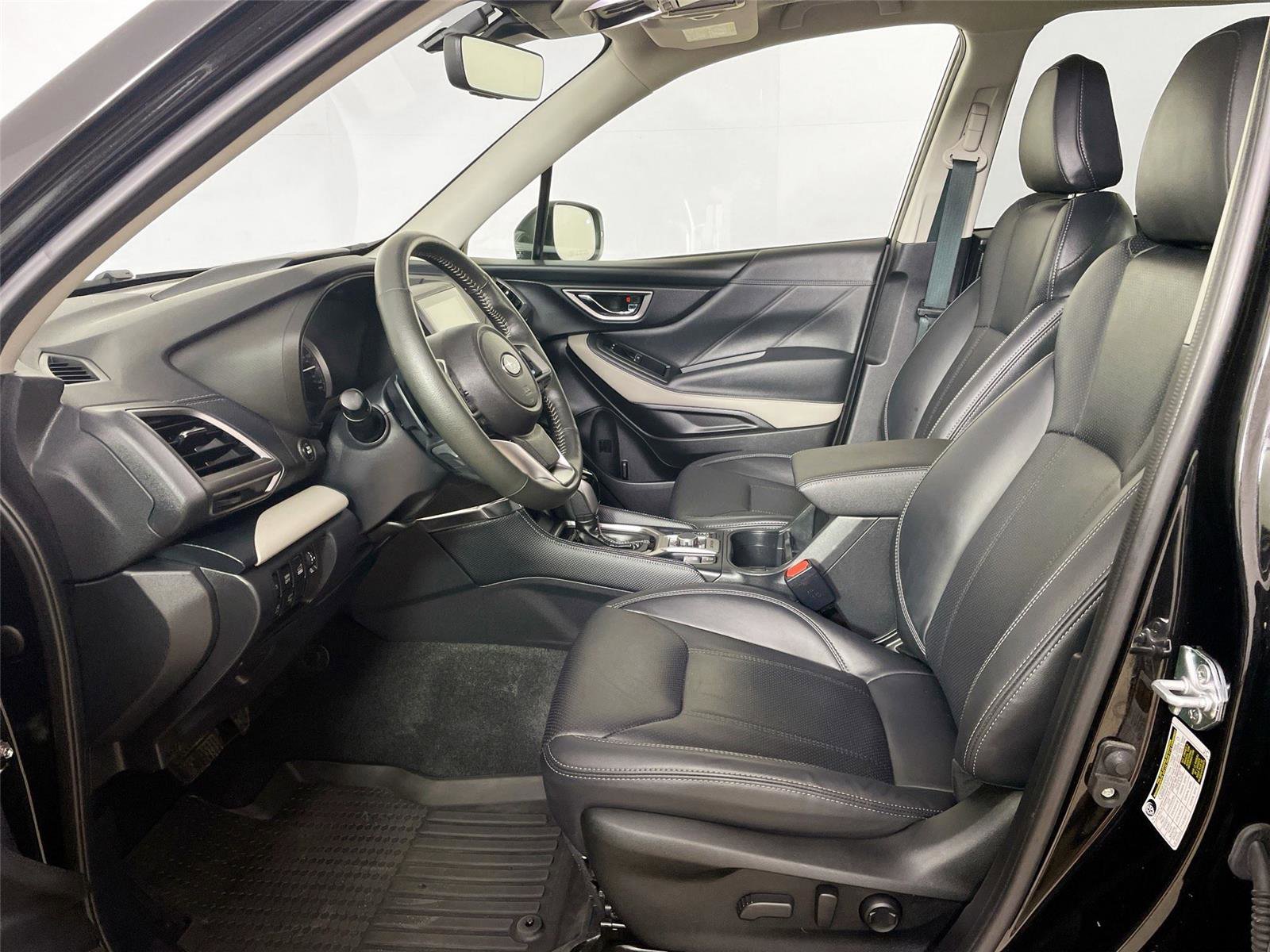 Used 2024 Subaru Forester Limited AWD/4WD image 5