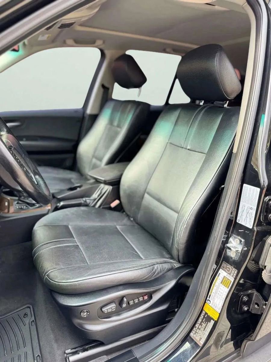 Used 2006 BMW X3 3.0i image 11