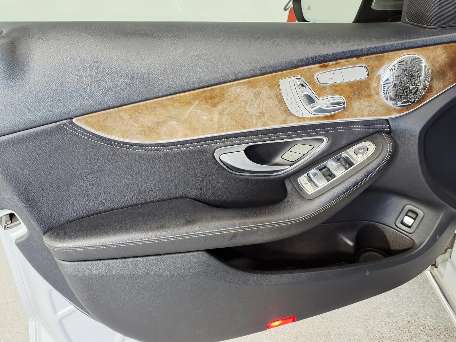Used 2015 Mercedes-Benz C 300 4MATIC Sedan image 13