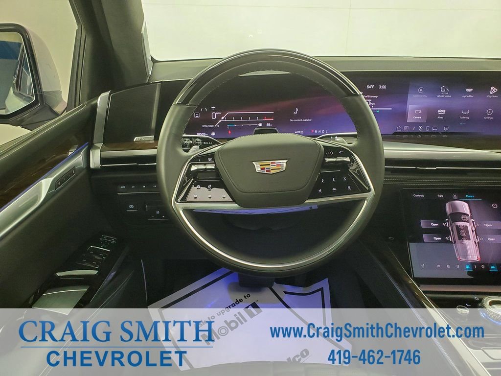 Used 2025 Cadillac Escalade Sport Platinum w/ LPO, ONYX Package image 15