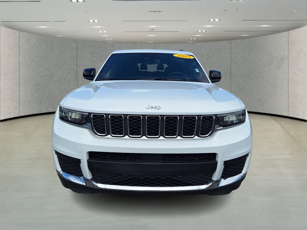 Used 2025 Jeep Grand Cherokee L Laredo w/ Luxury Tech Group I image 8