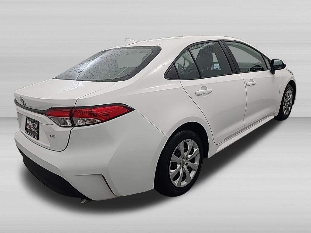 Used 2025 Toyota Corolla LE FWD image 5