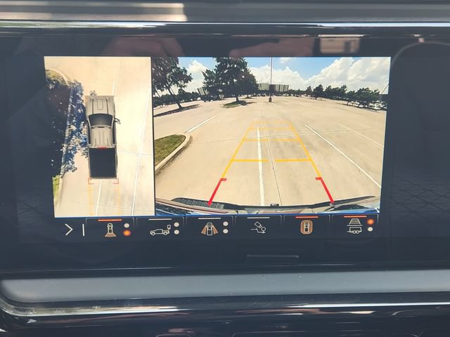 Used 2026 GMC Sierra 2500 AT4X w/ LPO, Black Badging Package AWD/4WD image 18