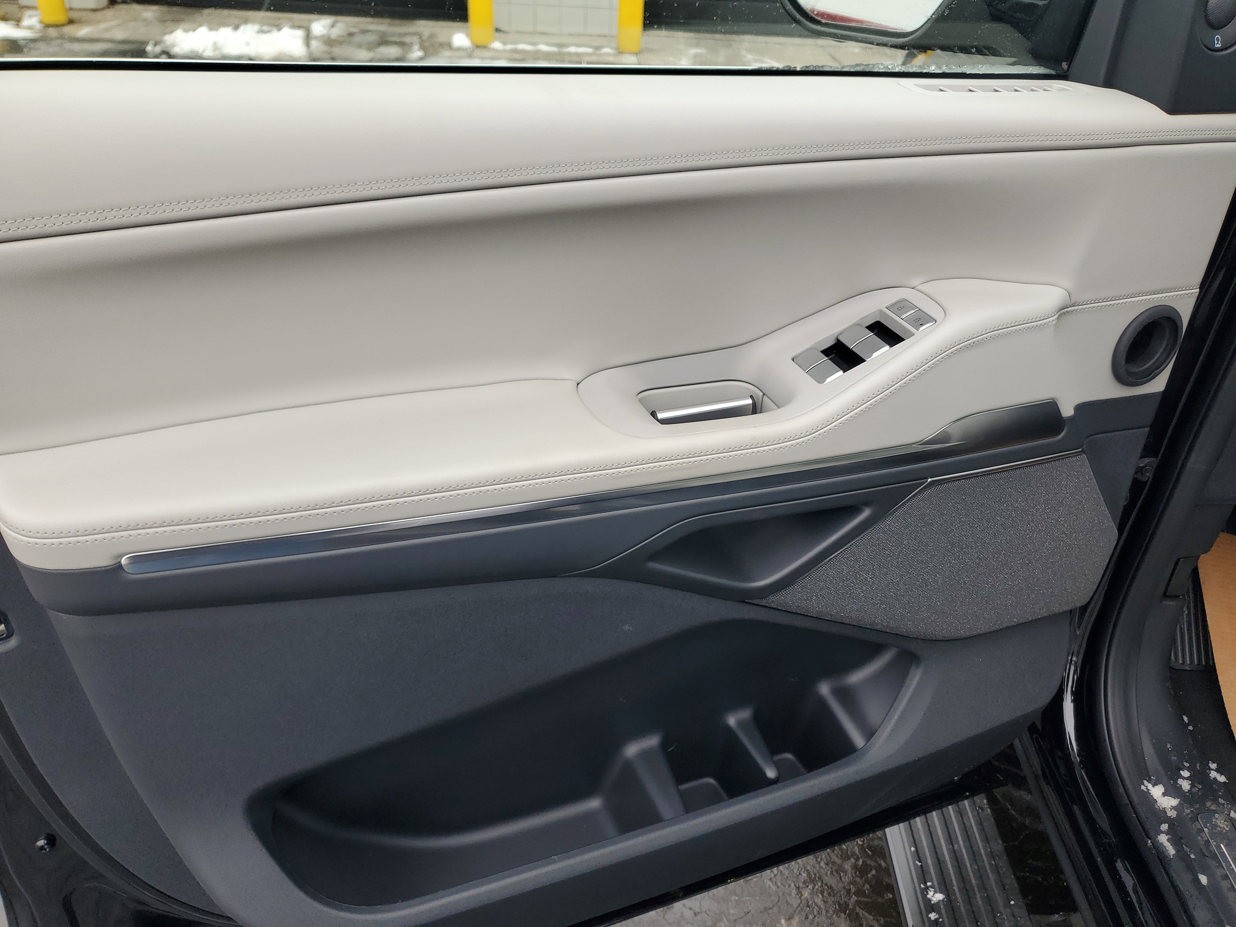 New 2025 Lincoln Navigator Reserve image 8