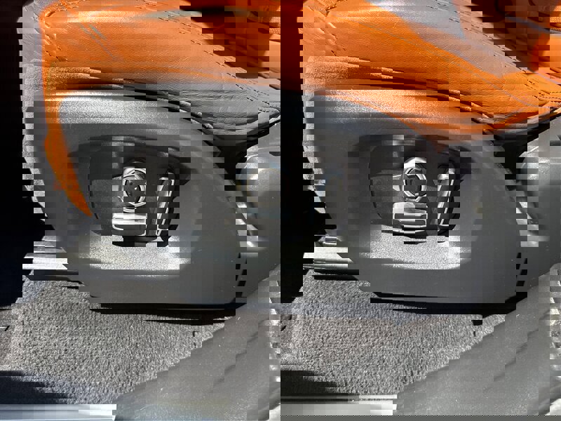 Used 2016 Land Rover Range Rover Sport Supercharged image 32