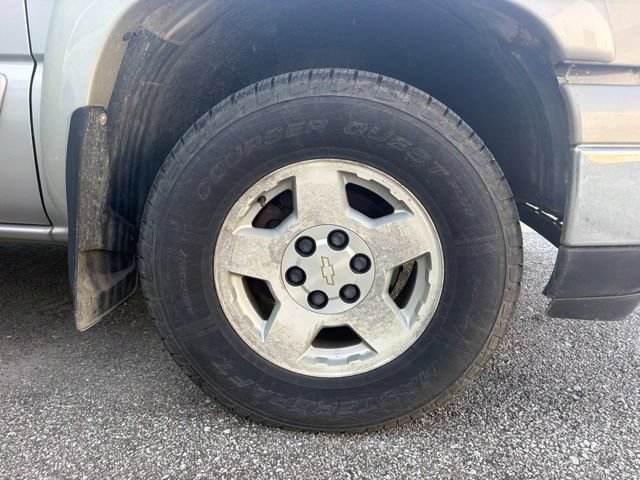 Used 2006 Chevrolet Silverado 1500 LT w/ Light Duty Power Package AWD/4WD image 10