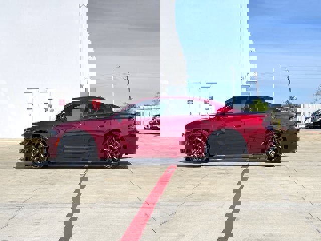 Used 2019 Dodge Charger SXT w/ Blacktop Package image 3