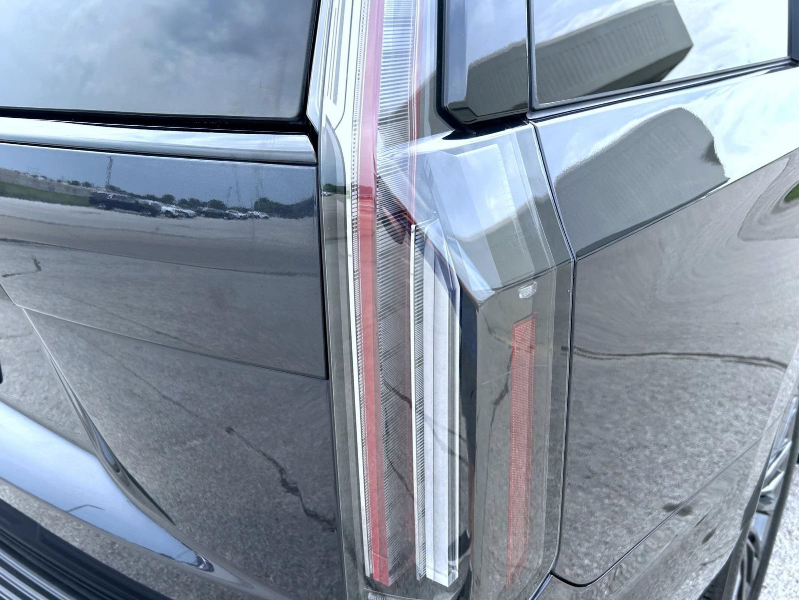 Used 2025 Cadillac Escalade Sport Platinum AWD/4WD image 11