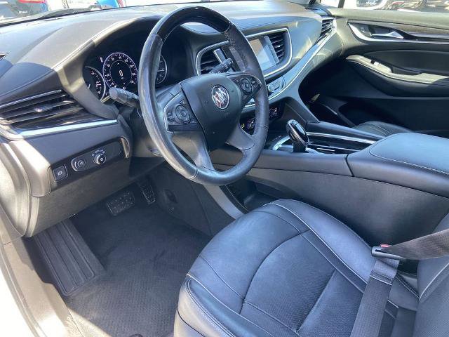 Used 2020 Buick Enclave Avenir w/ Avenir Technology Package AWD/4WD image 6