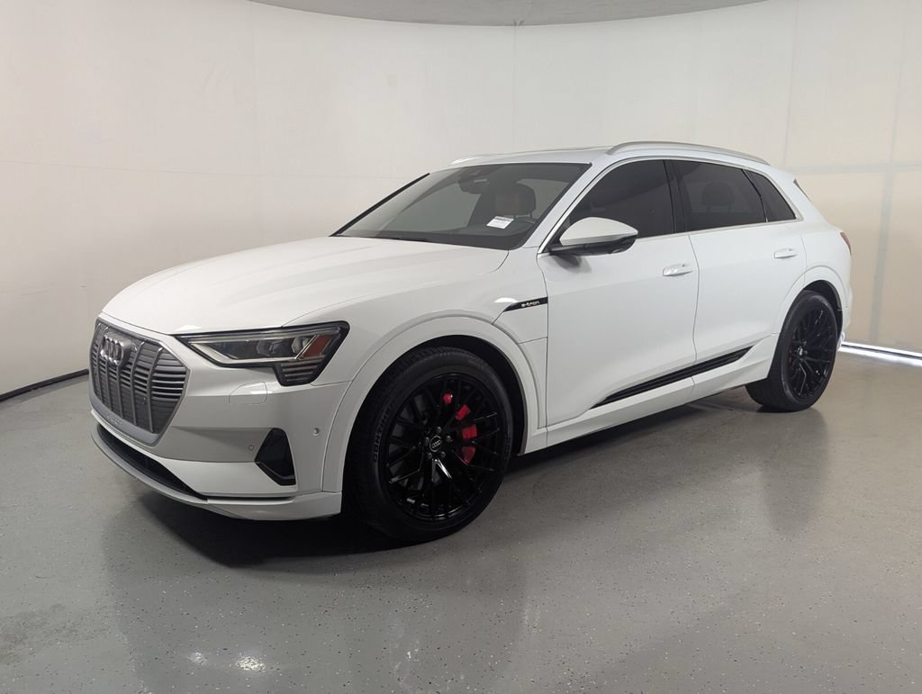 Used 2019 Audi e-tron Prestige w/ Prestige Package AWD/4WD image 3