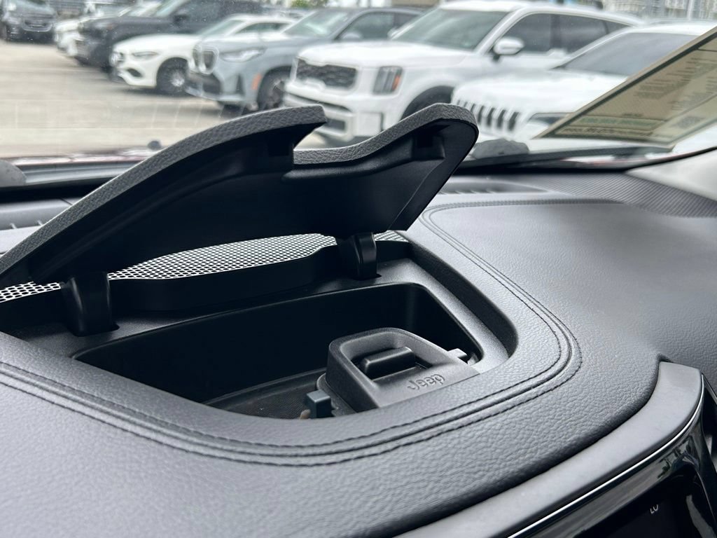 Certified 2020 Jeep Cherokee Limited AWD/4WD image 27
