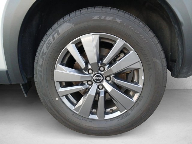 Used 2025 Nissan Pathfinder SV FWD image 19