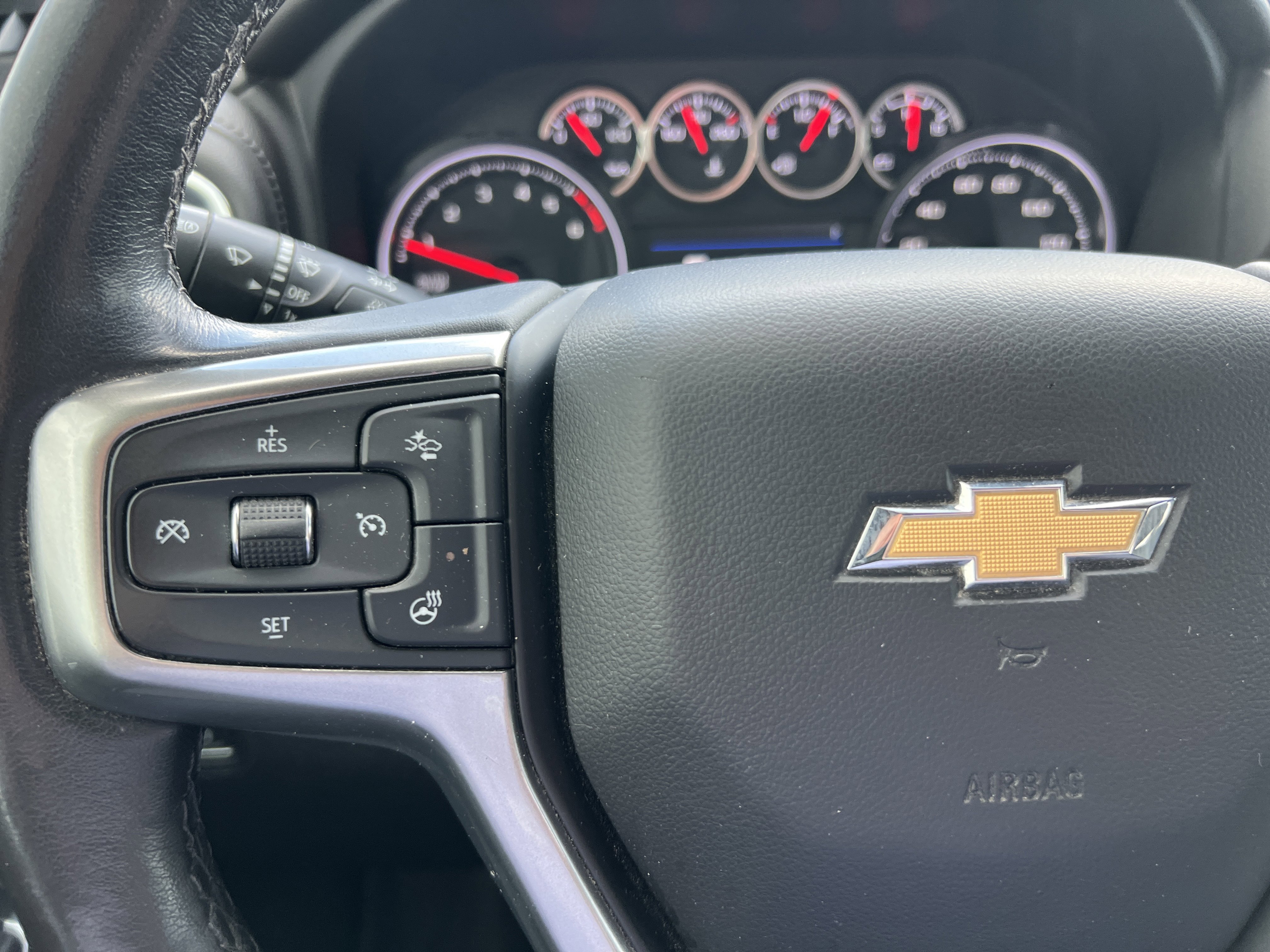 Used 2020 Chevrolet Silverado 1500 LTZ w/ LTZ Premium Package AWD/4WD image 27