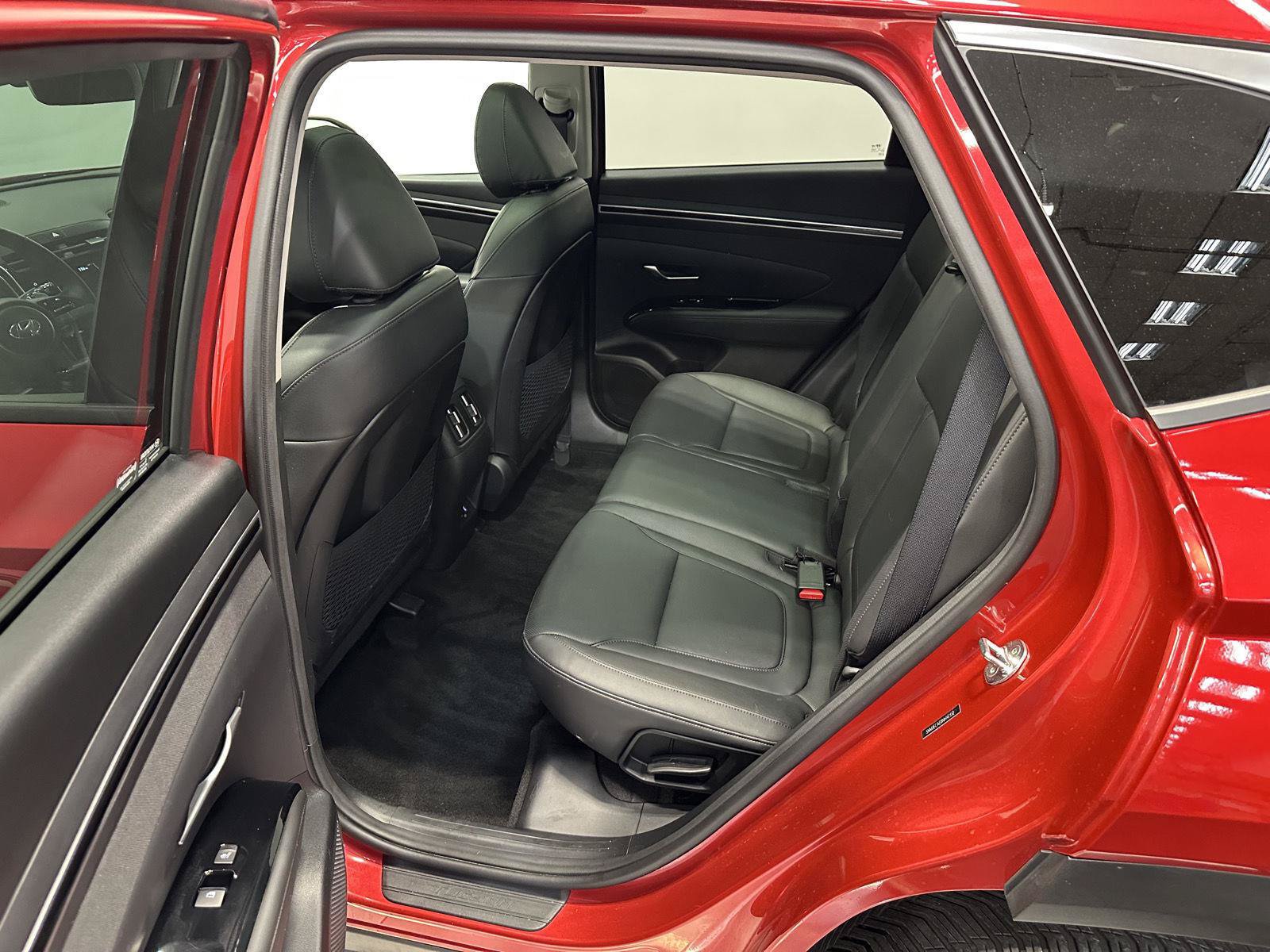 Used 2022 Hyundai Tucson Limited AWD/4WD image 31
