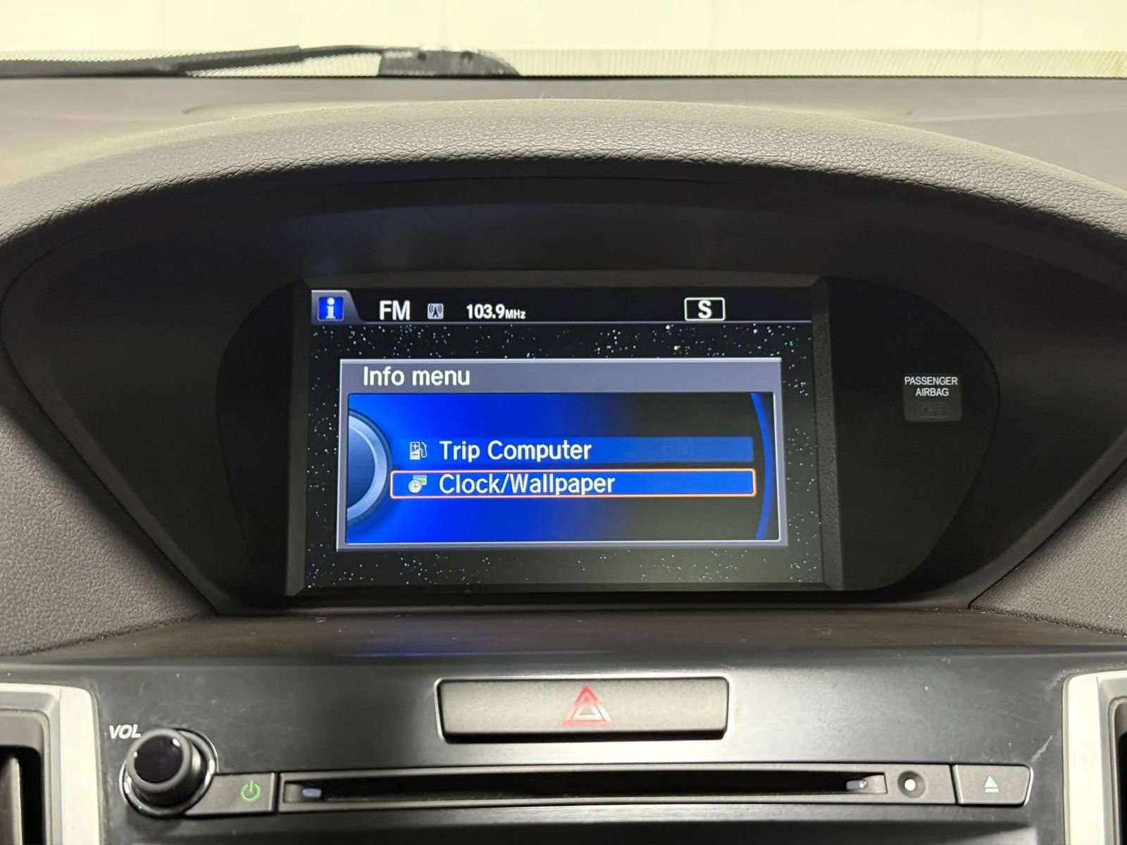 Used 2017 Acura TLX FWD image 35