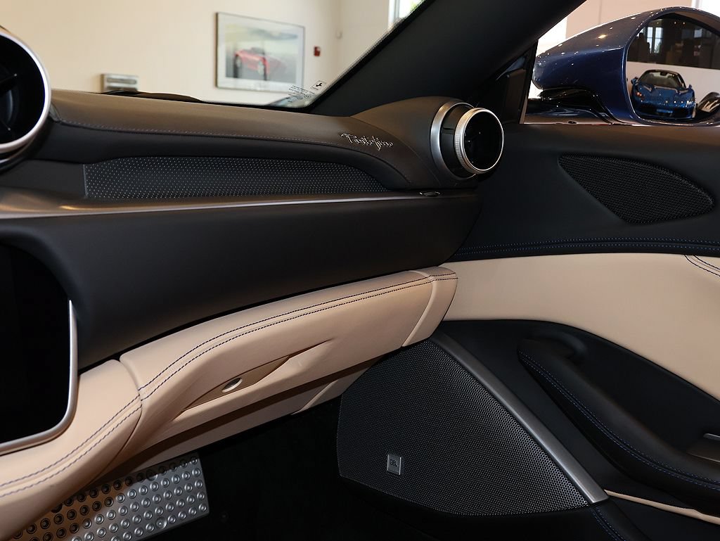 Certified 2020 Ferrari Portofino RWD image 77
