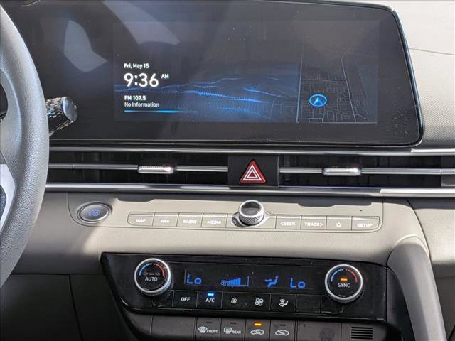 Used 2024 Hyundai Elantra SEL FWD image 15