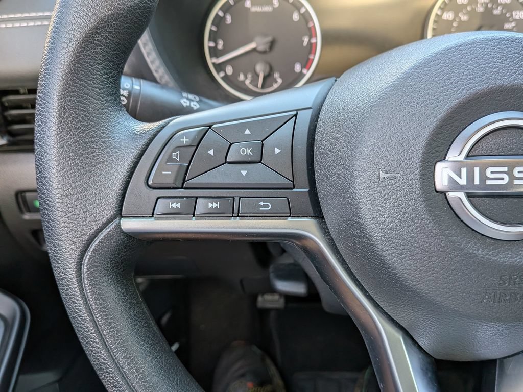 Used 2024 Nissan Sentra SV FWD image 19