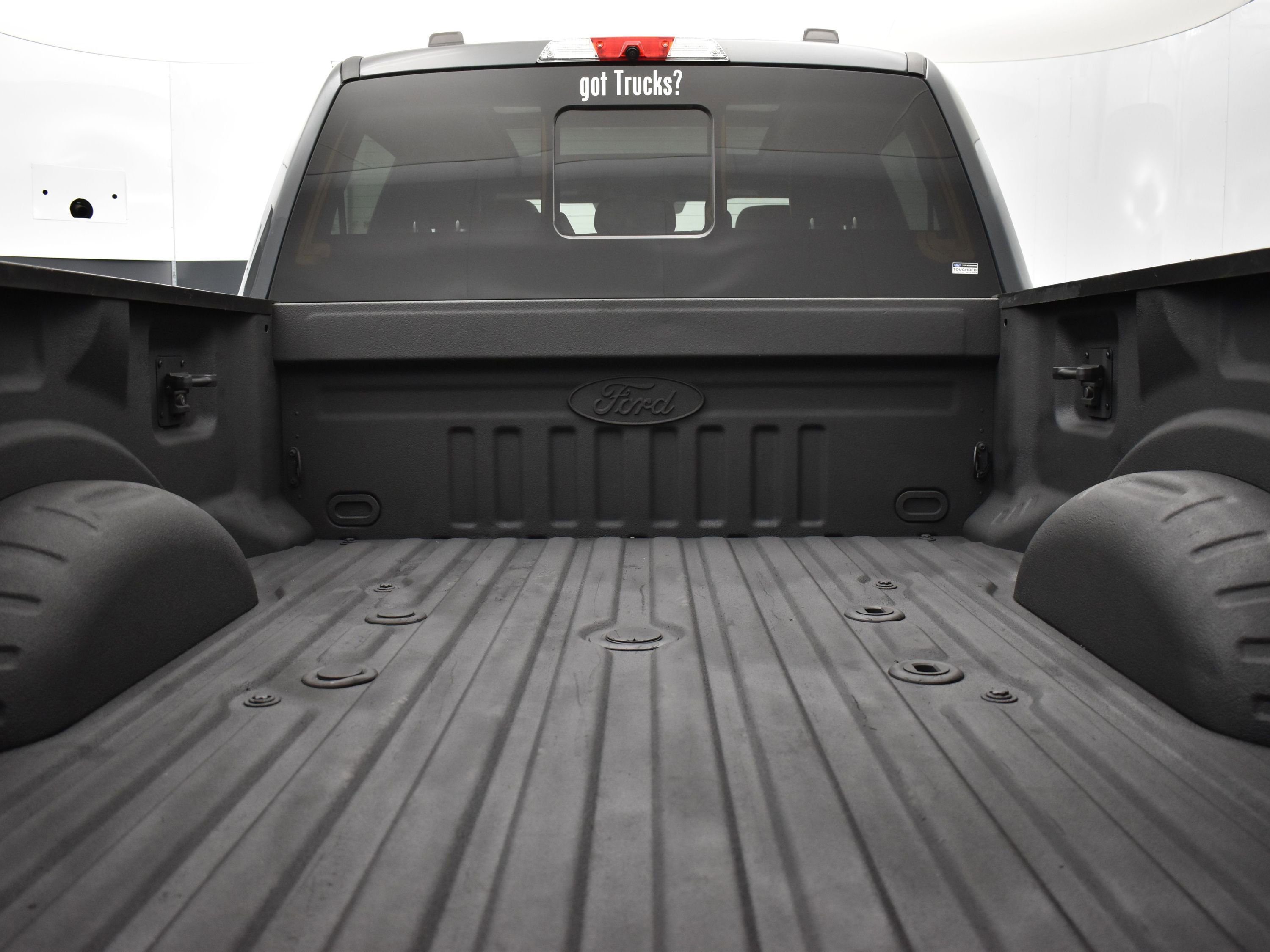 Used 2021 Ford F250 Lariat image 6