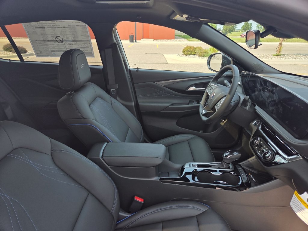 New 2026 Buick Envista Sport Touring w/ Convenience I Package FWD image 30