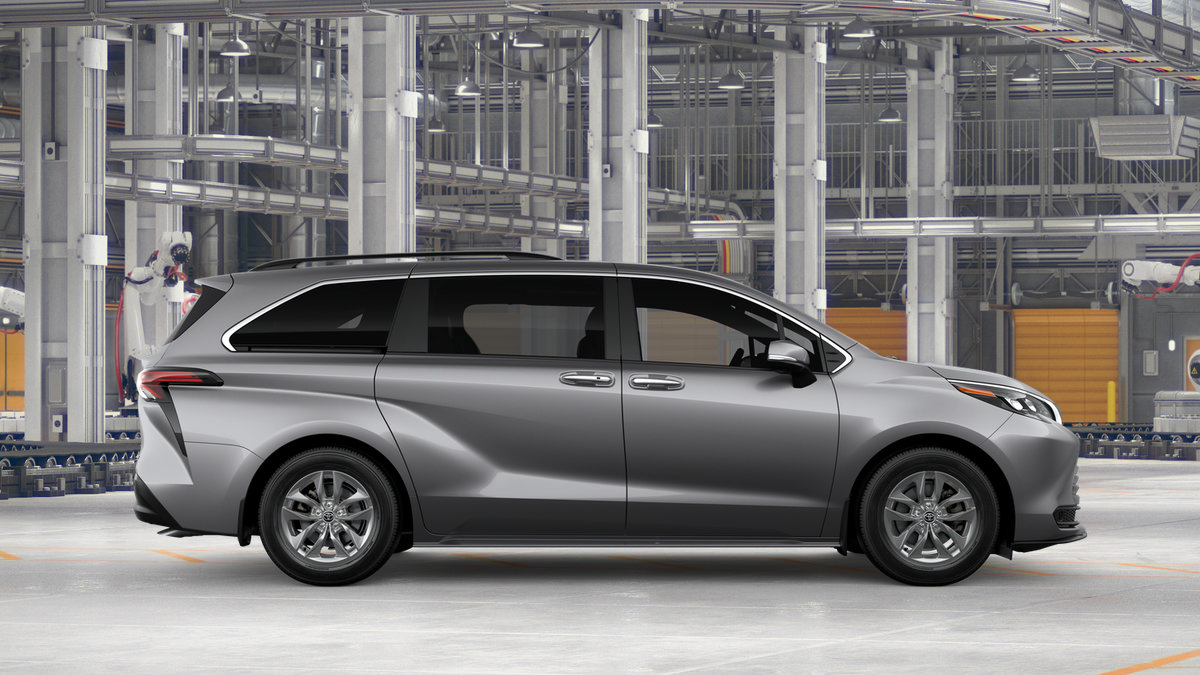 New 2026 Toyota Sienna XLE FWD image 14