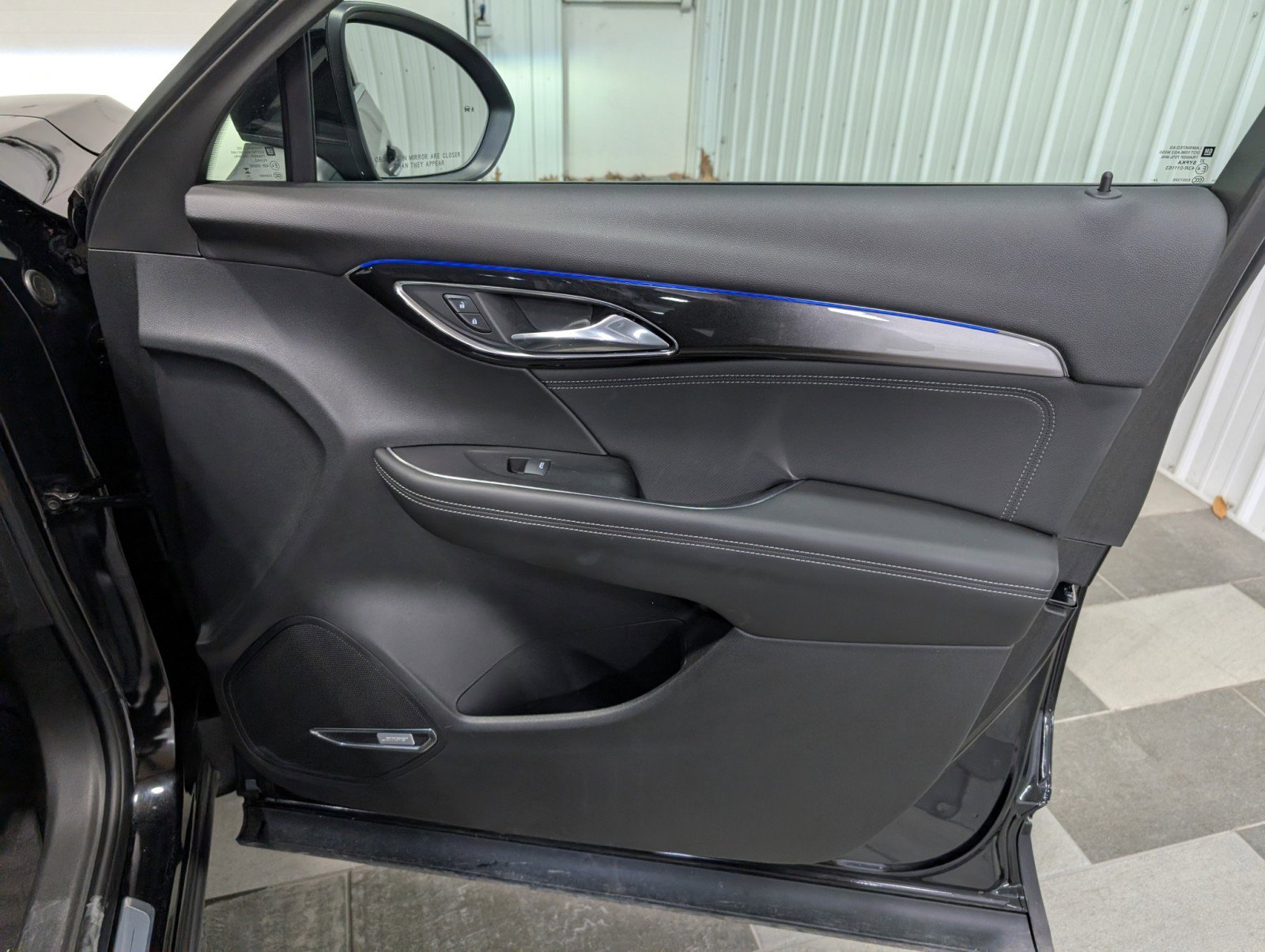 Used 2025 Buick Envision Preferred image 27