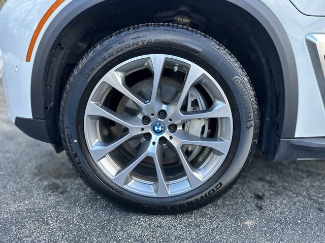 Used 2024 BMW X5 xDrive50e image 26