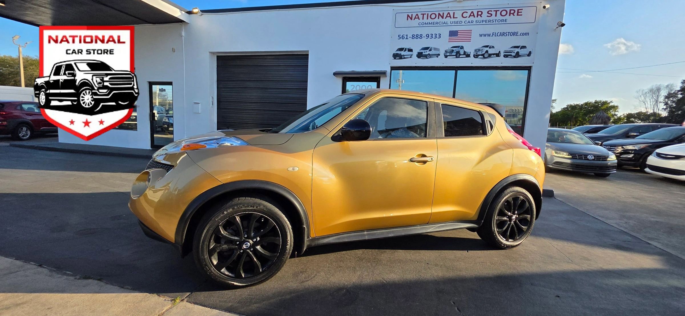 Used 2013 Nissan Juke SV w/ Midnight Edition image 1