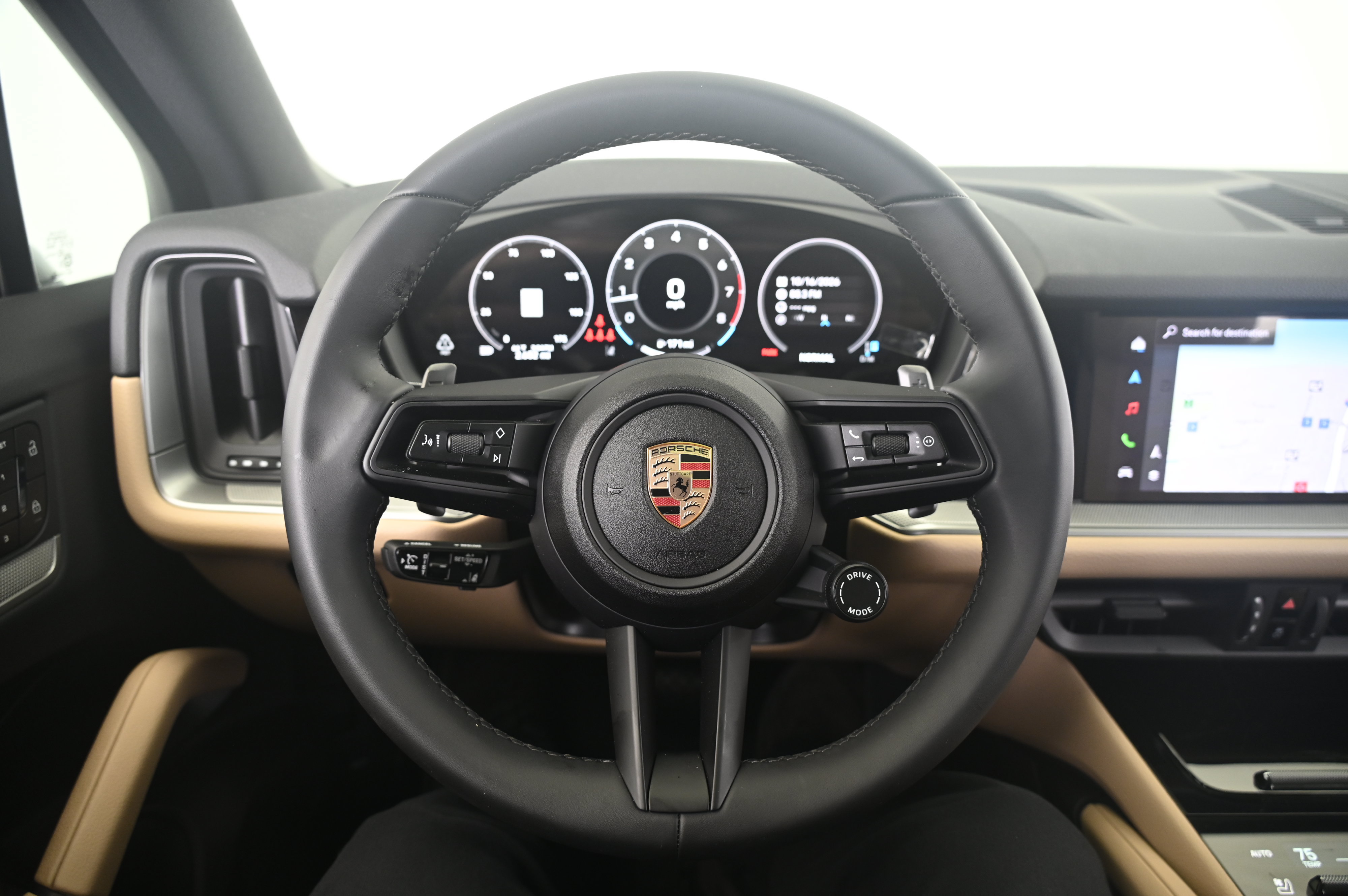 Certified 2026 Porsche Cayenne AWD/4WD image 34