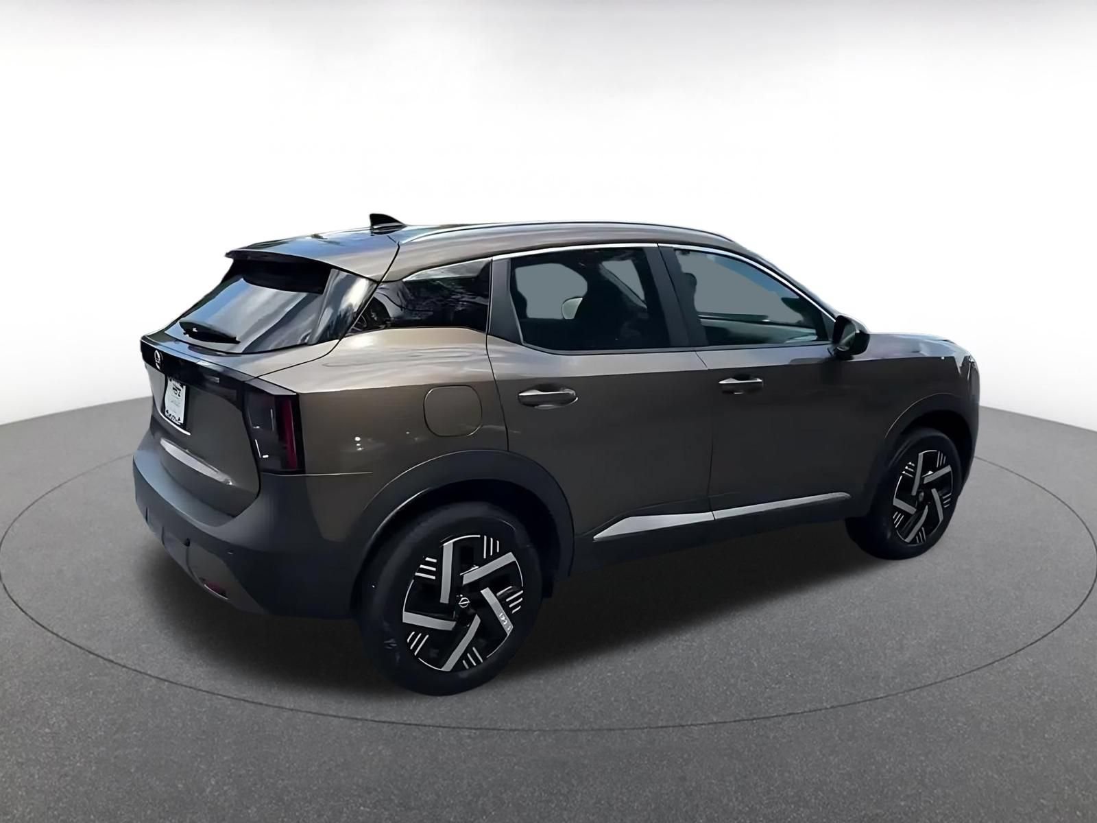 Used 2026 Nissan Kicks SV w/ Cold Weather Package FWD image 15