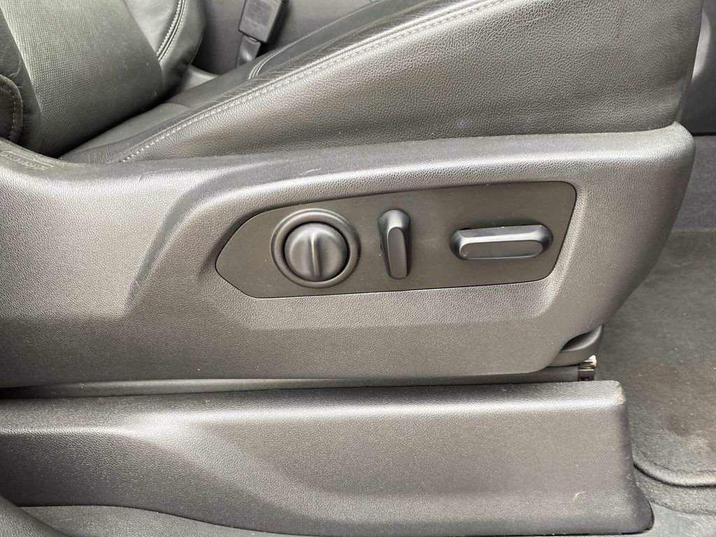 Used 2019 GMC Sierra 1500 SLT w/ SLT Premium Plus Package image 23