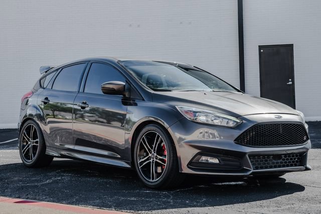 Used 2015 Ford Focus ST image 37