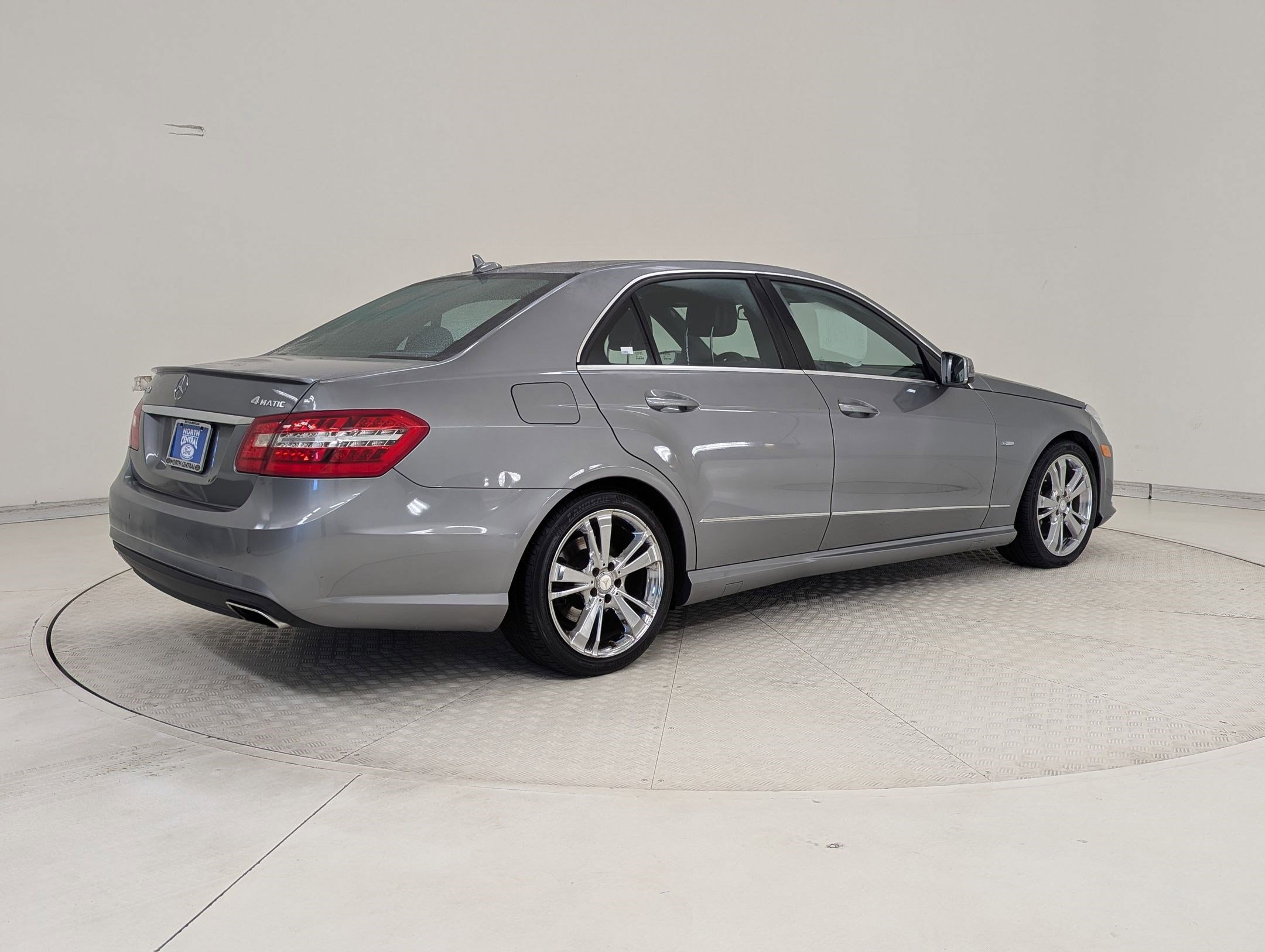 Used 2012 Mercedes-Benz E 350 4MATIC Sedan image 8