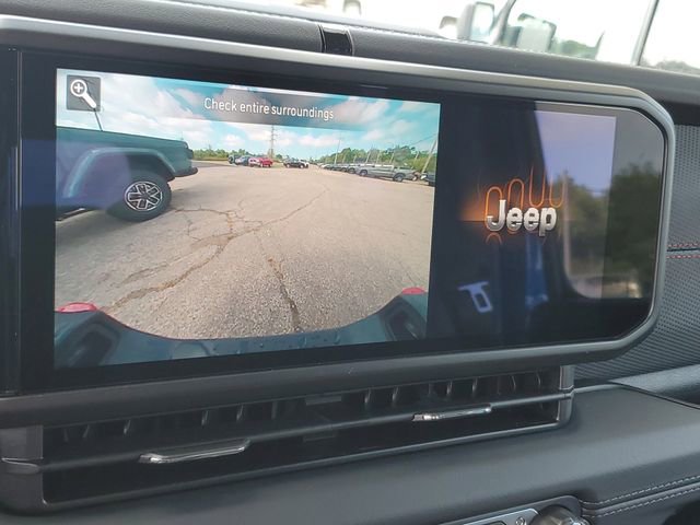 New 2025 Jeep Gladiator Rubicon w/ Convenience Group image 11