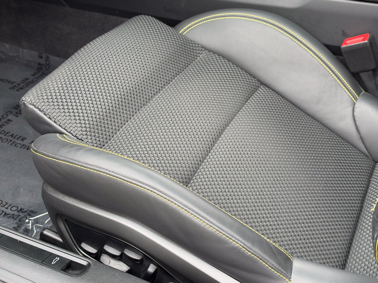 Certified 2023 Porsche 911 Carrera T RWD image 38