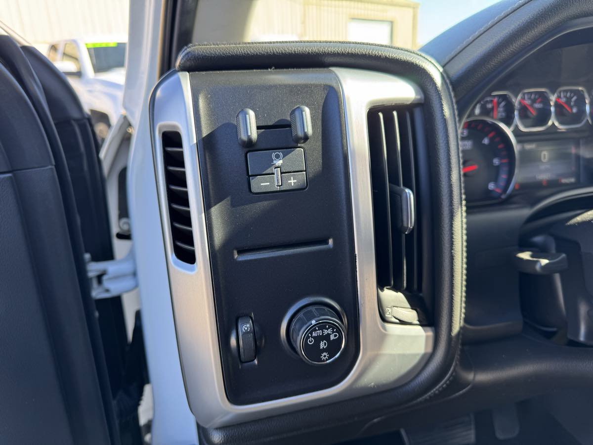 Used 2015 GMC Sierra 1500 SLT w/ SLT Crew Cab Value Package image 27
