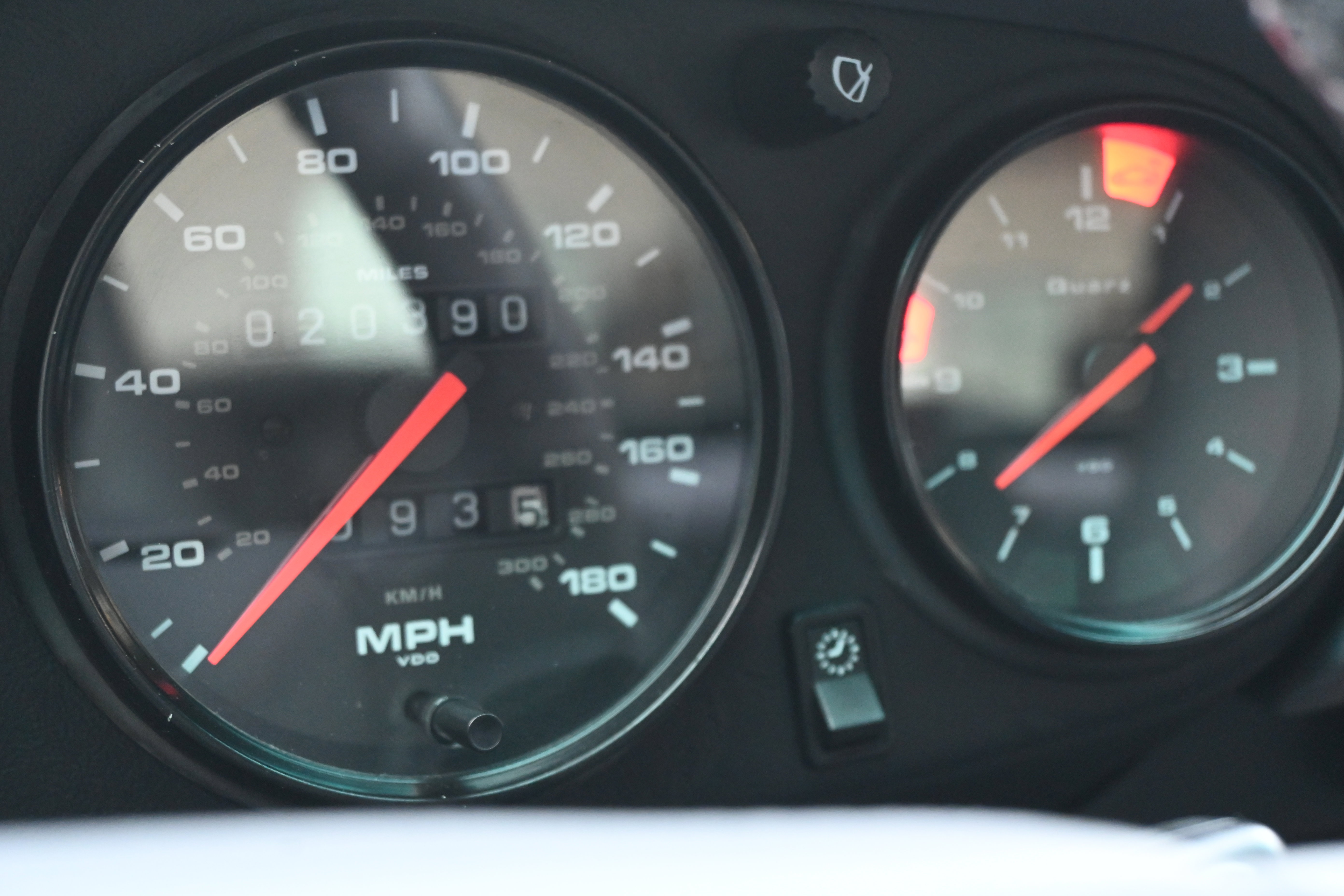 Used 1997 Porsche 911 Carrera 4 image 39