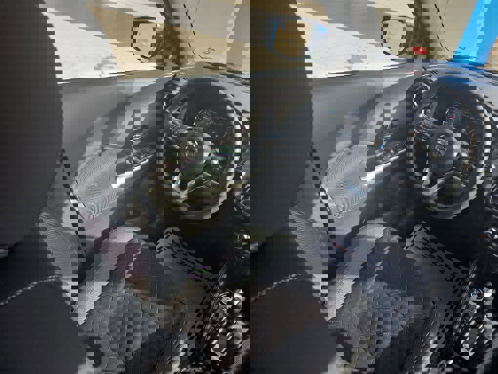 Used 2020 Nissan Kicks SV image 13